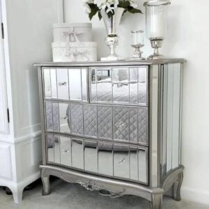 Vintage chest of drawers